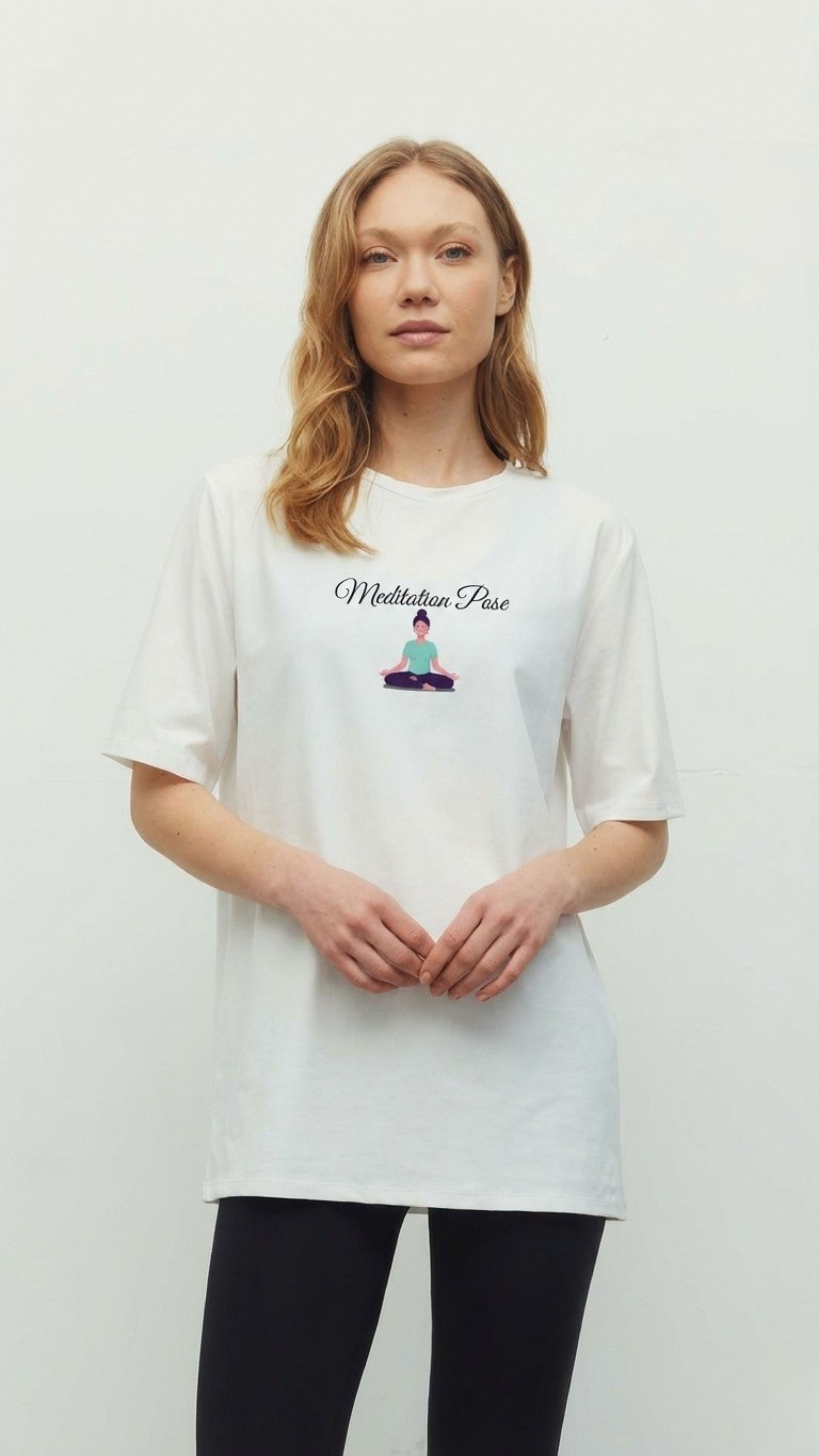 Beyaz Baskılı Meditation Pose T-Shirt