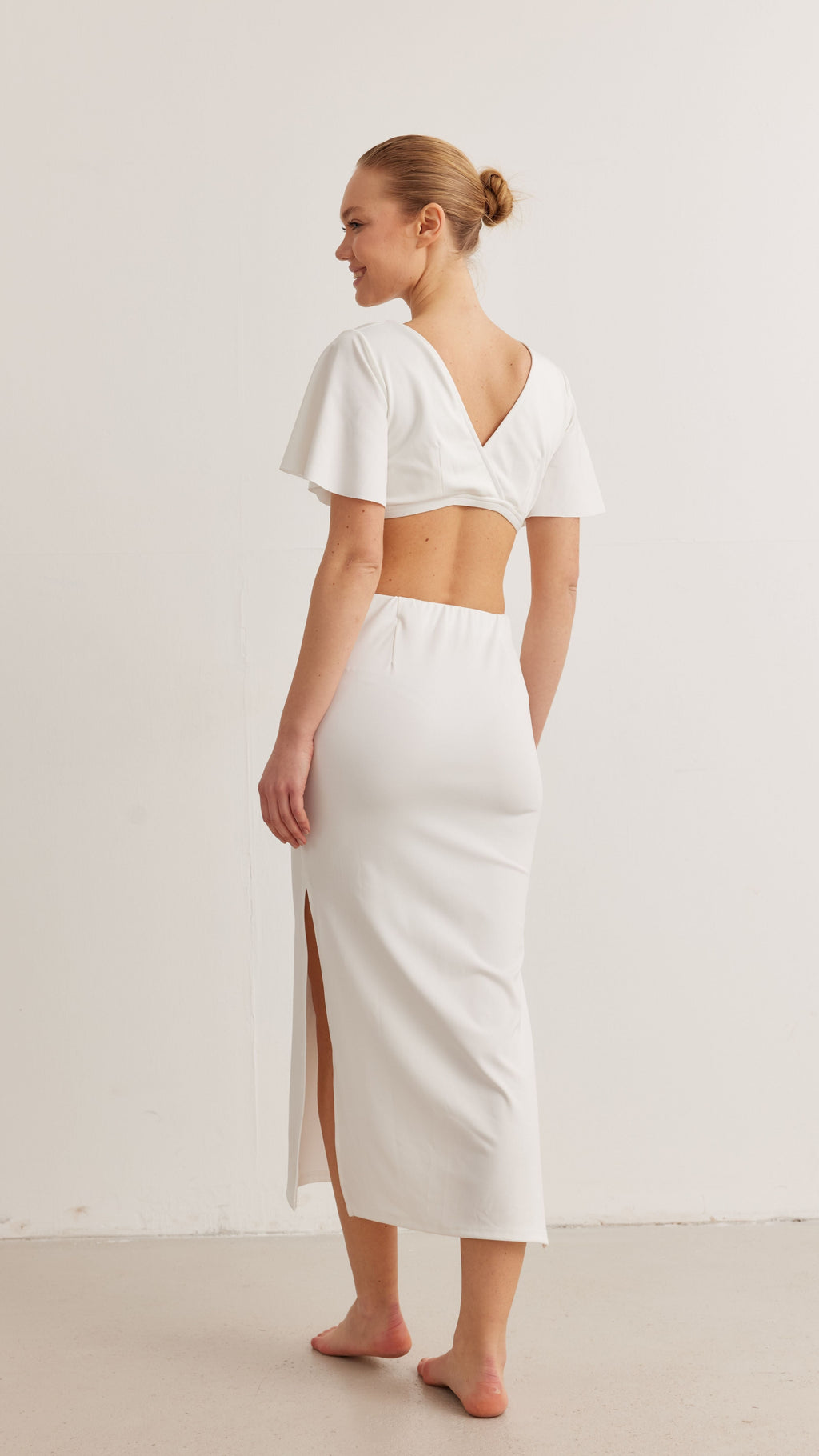 Beyaz Kült Etek ve Beyaz Tiny Büstiyer