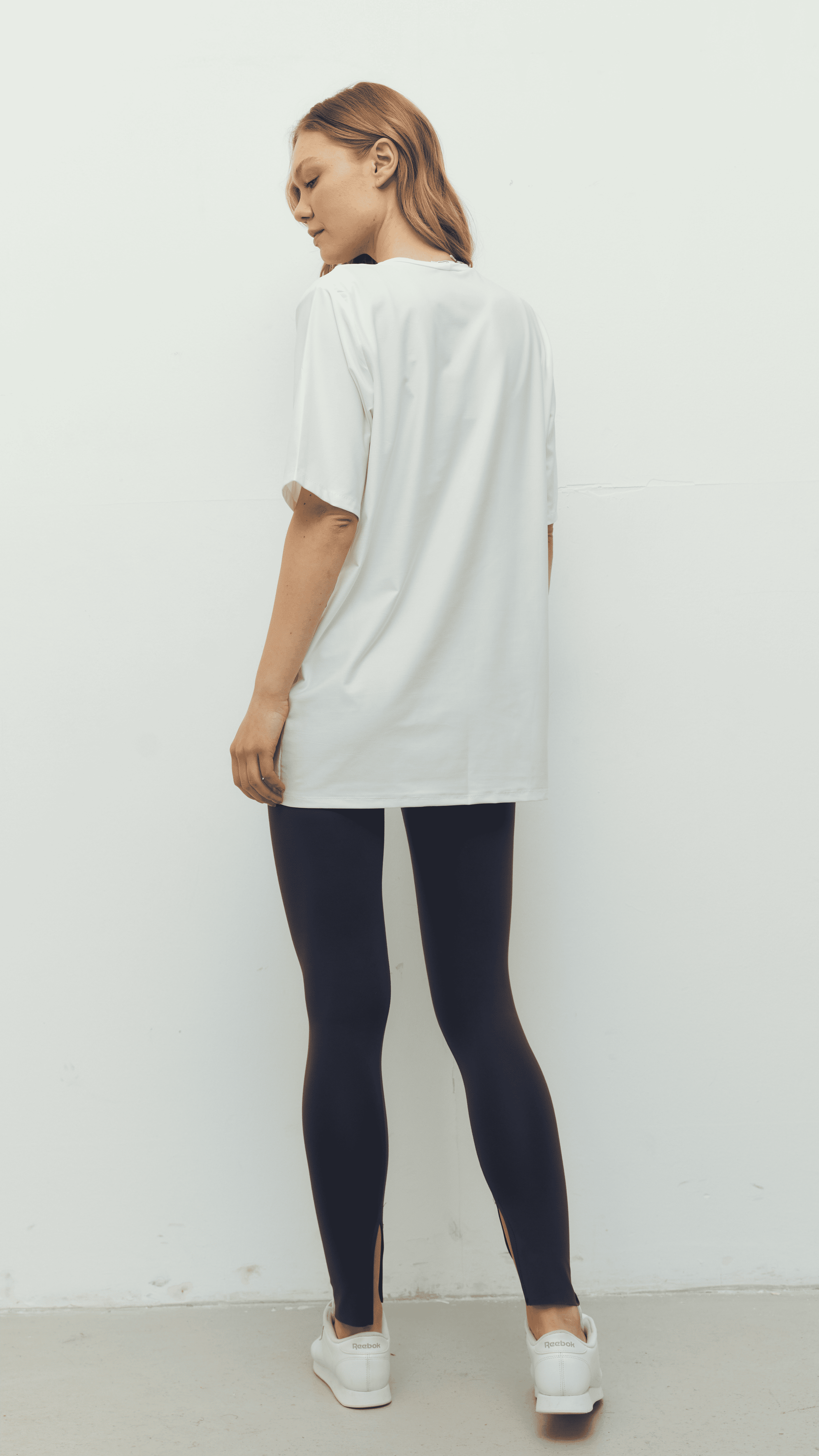 Beyaz Ludam Füme Yırtmaçlı Tayt Bra Oversize Set