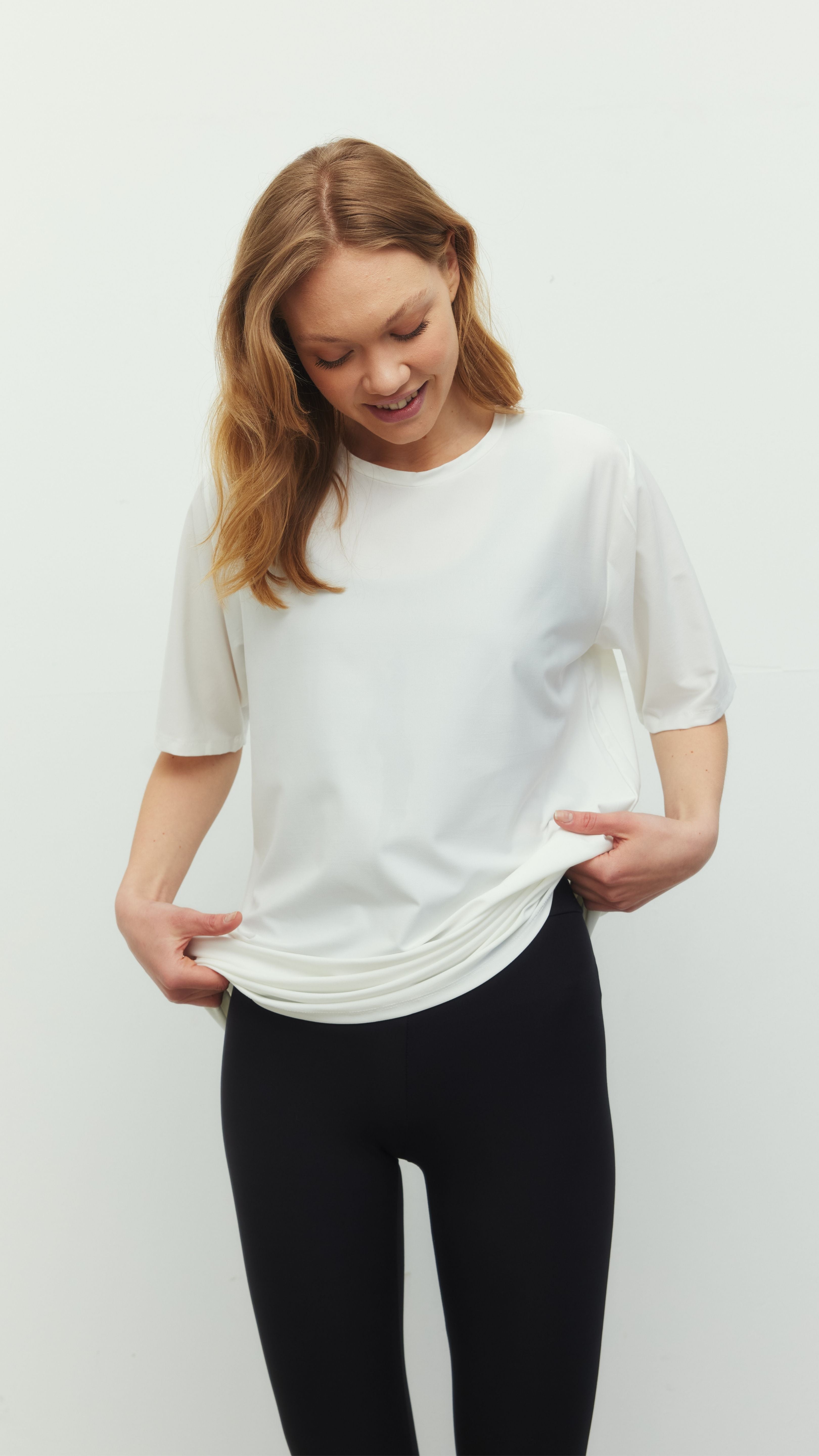 Beyaz Oversize Ludam T-Shirt