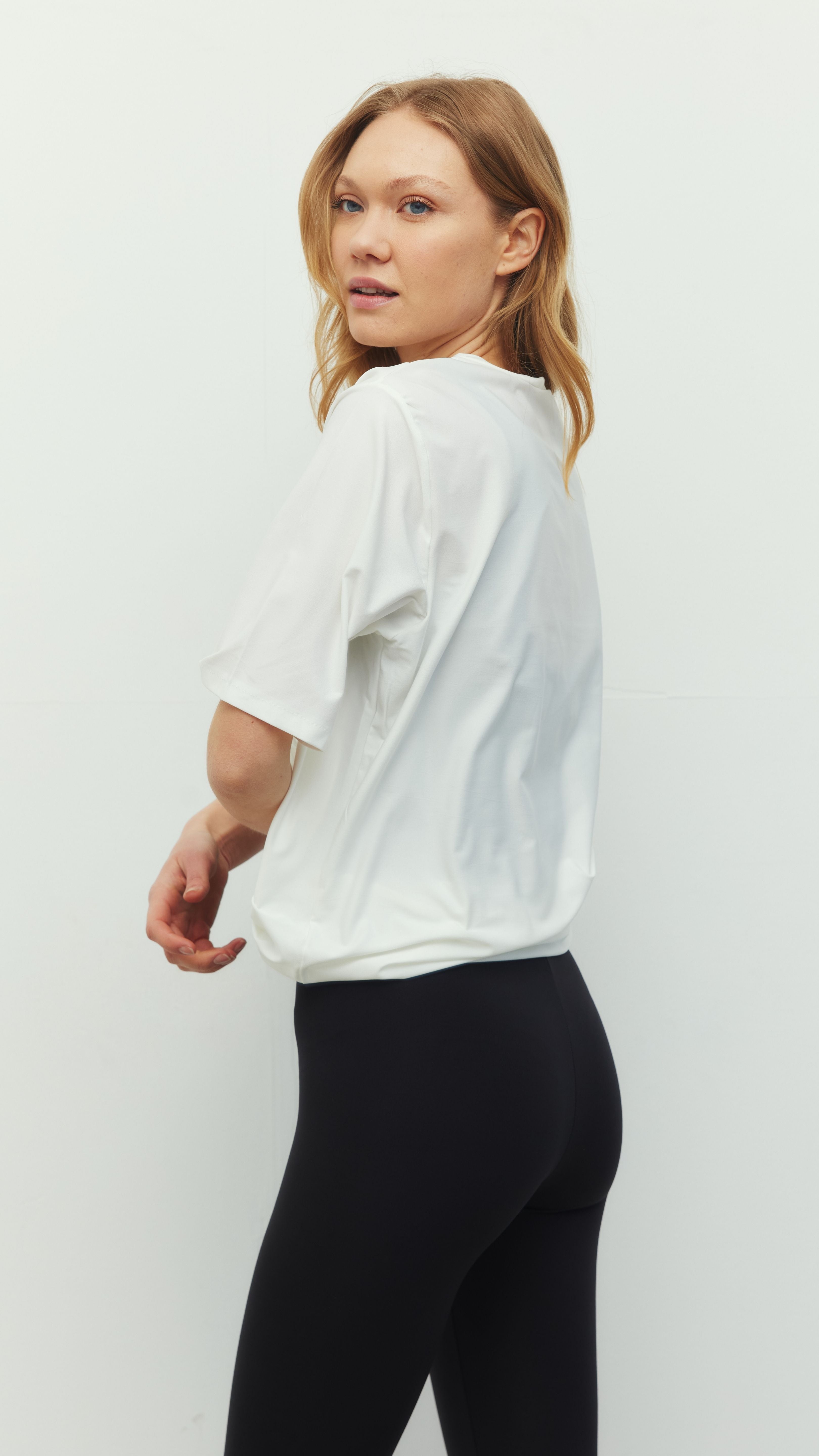 Beyaz Oversize Ludam T-Shirt