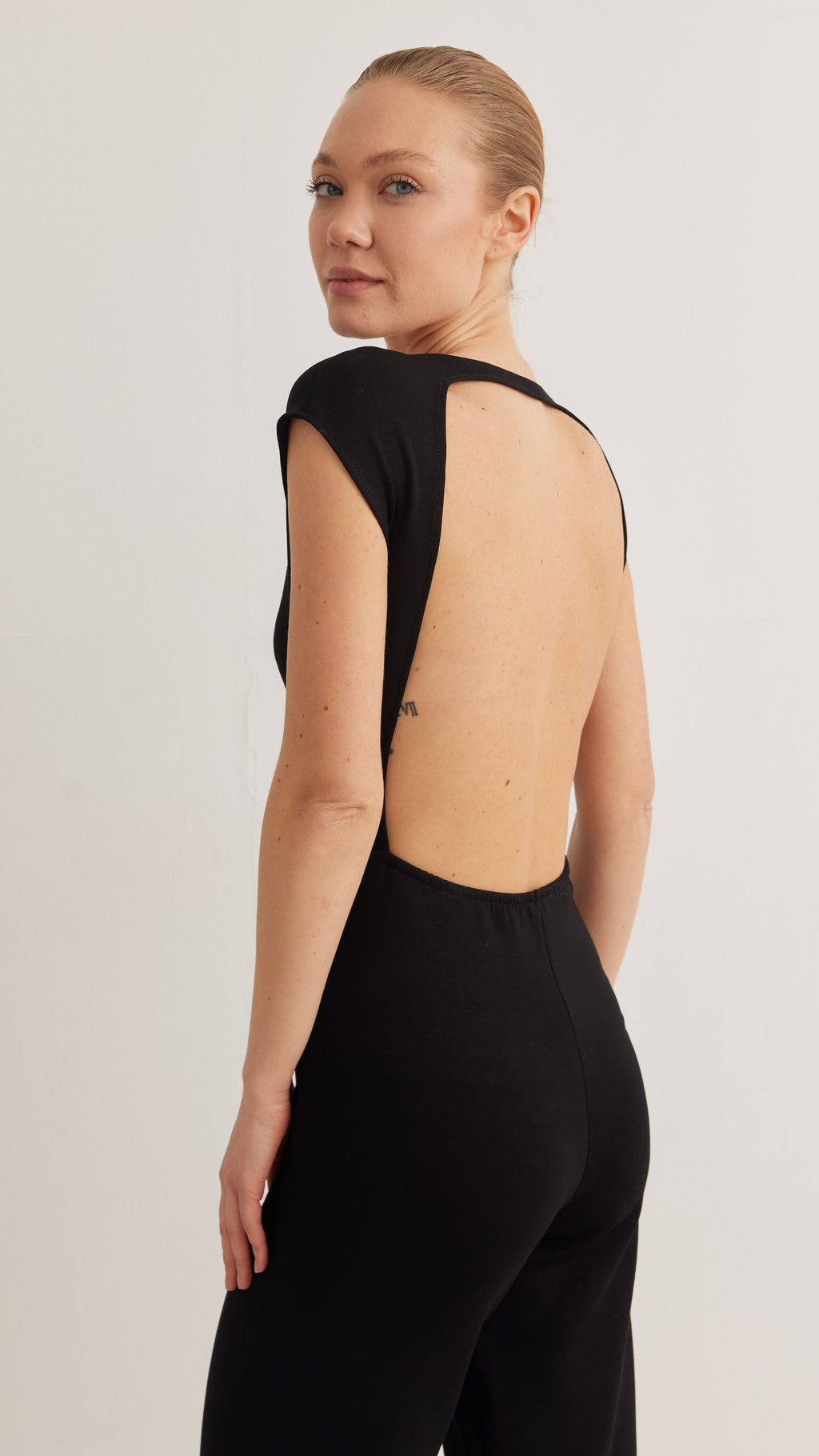 Gögüs Pedli Siyah Tulum