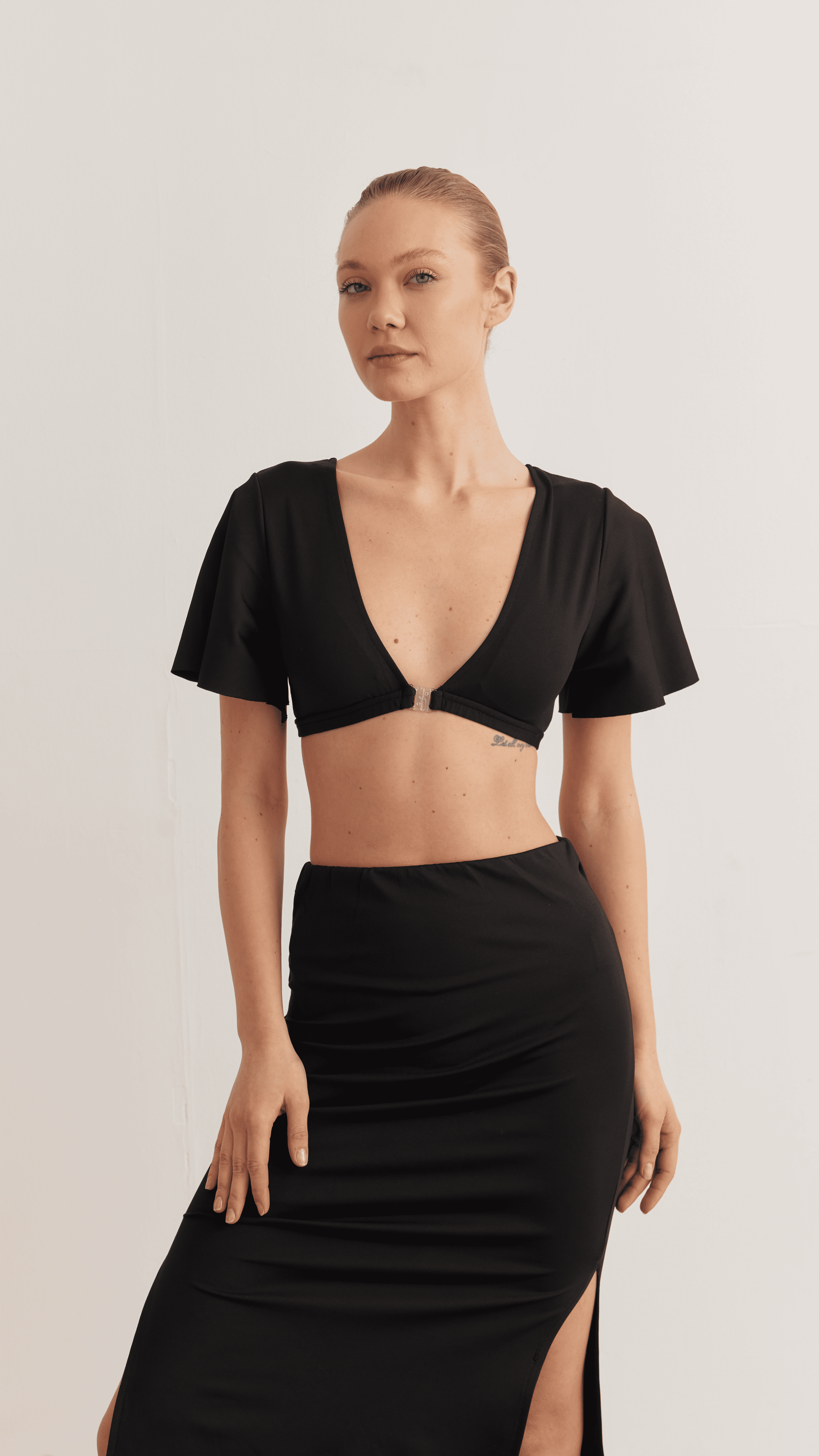 Siyah Tiny Büstiyer