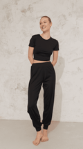 Siyah Yoga Pantolon ve Siyah Linda