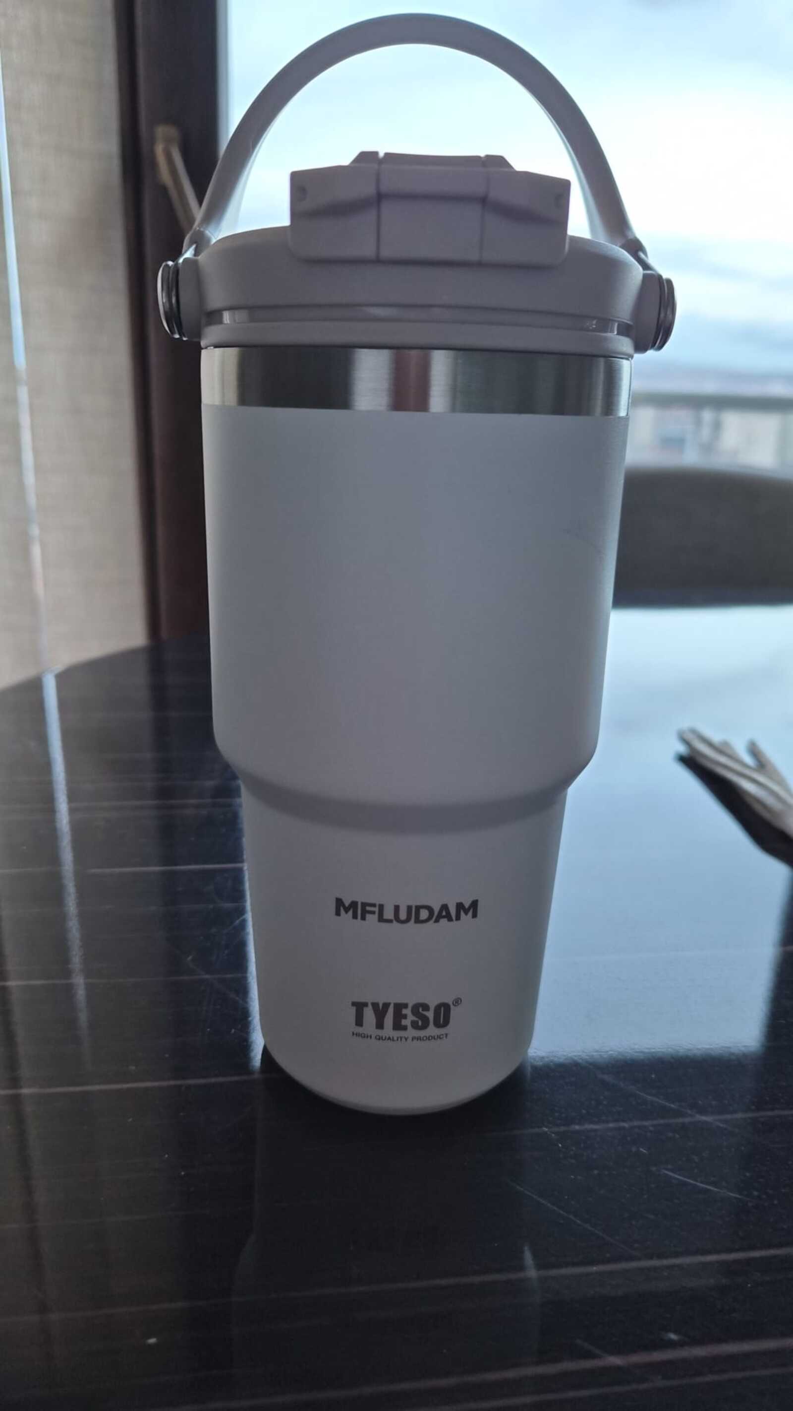TYESO Vakumlu Yalıtımlı Çelik Termos Bardak – 600 ml / 20 oz